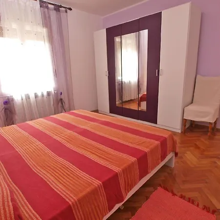 Apartment Fuer 7 Personen Ca 90 Qm In Pula, Istrien Istrische Riviera Pula